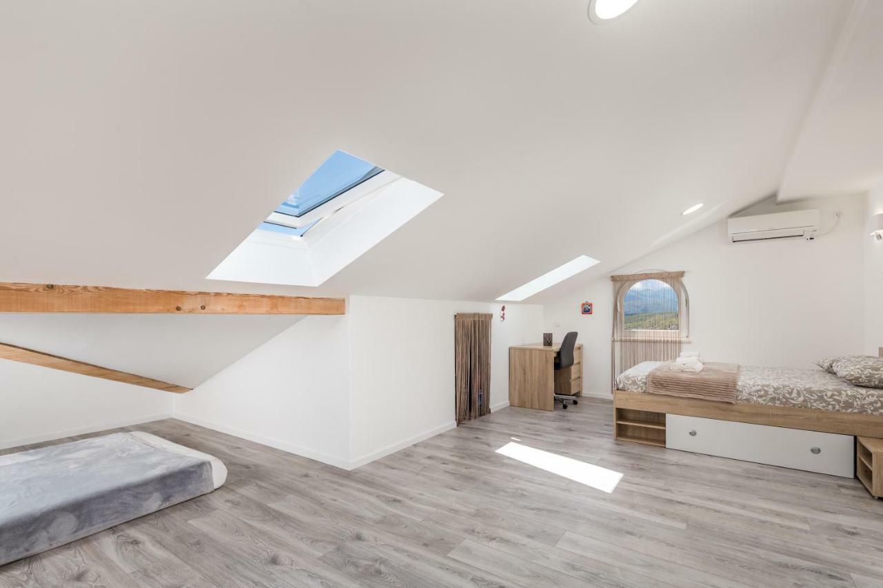Luxury Apartment La Es Marcelji Luaran gambar