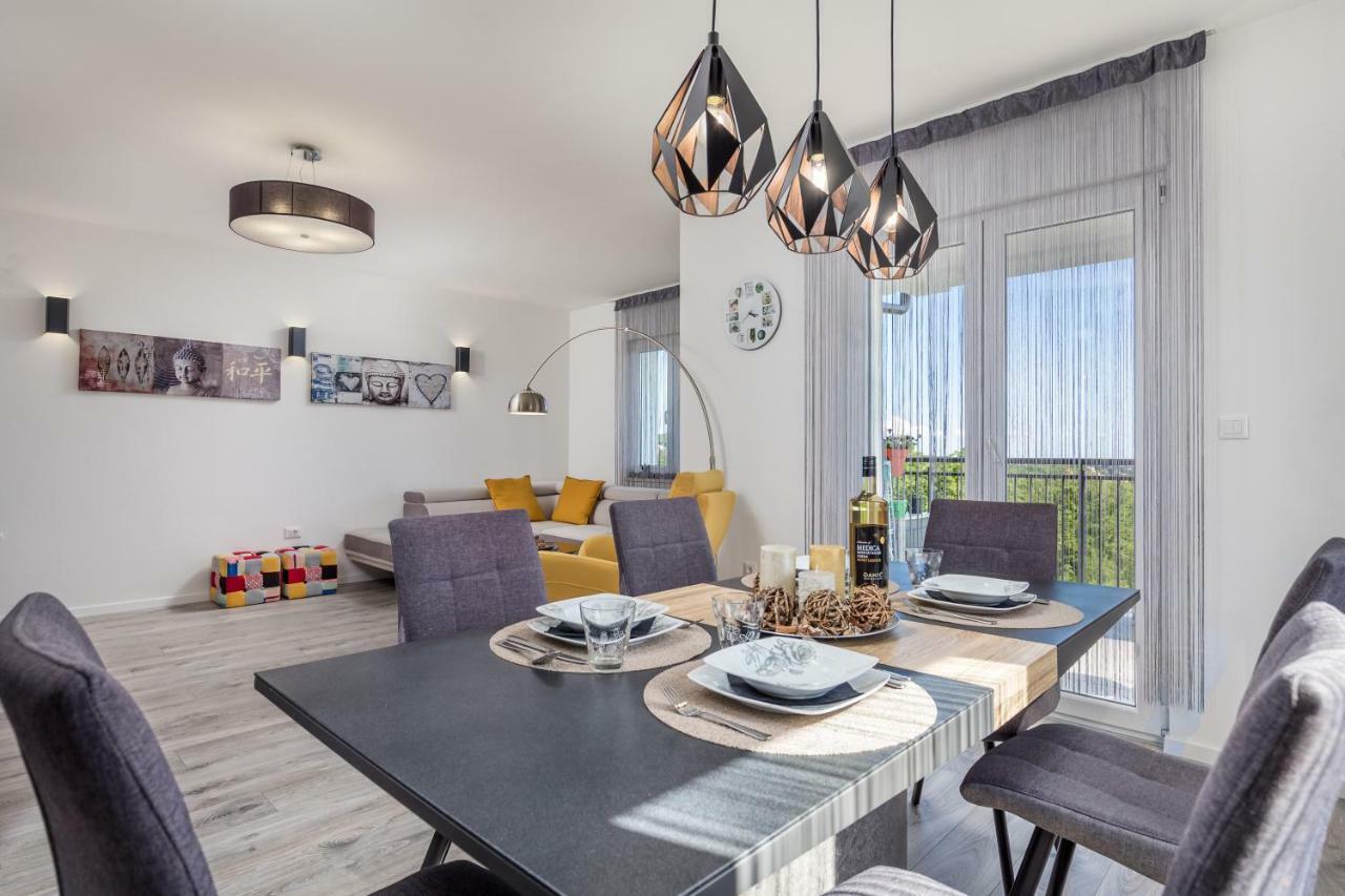 Luxury Apartment La Es Marcelji Luaran gambar