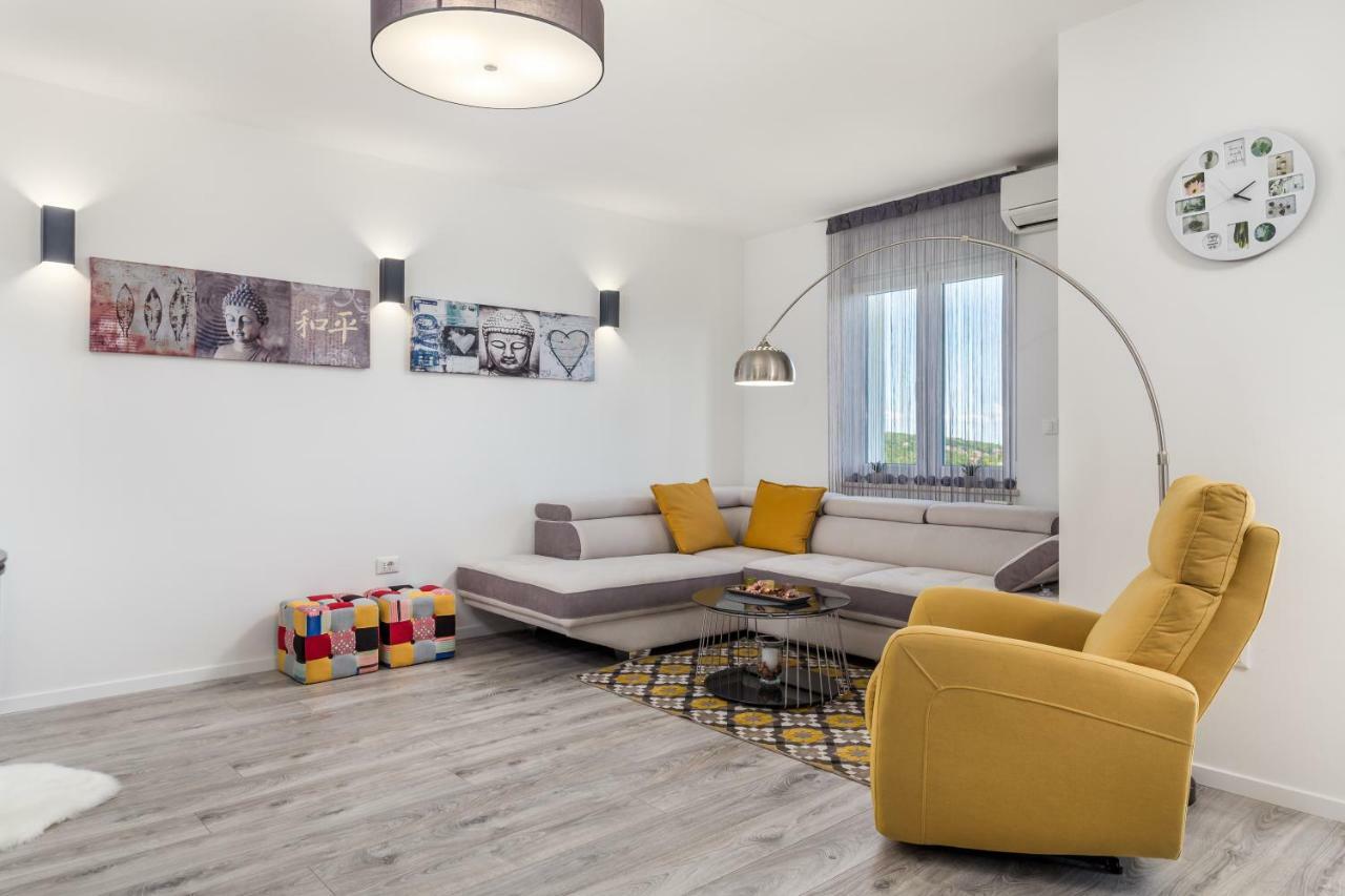 Luxury Apartment La Es Marcelji Luaran gambar