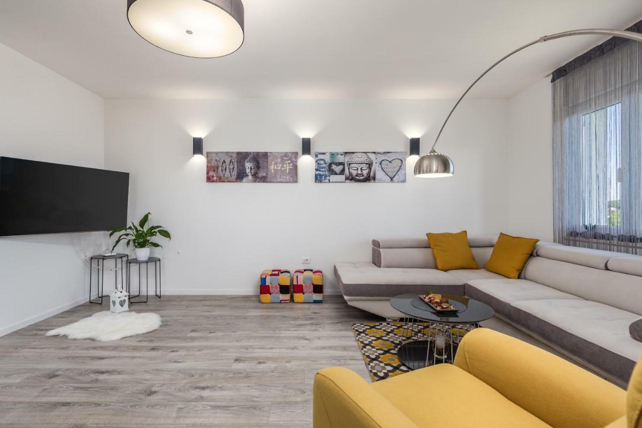 Luxury Apartment La Es Marcelji Luaran gambar