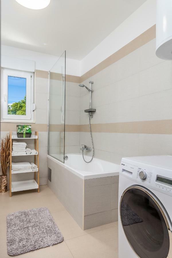 Luxury Apartment La Es Marcelji Luaran gambar