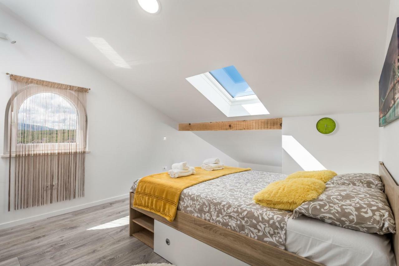 Luxury Apartment La Es Marcelji Luaran gambar
